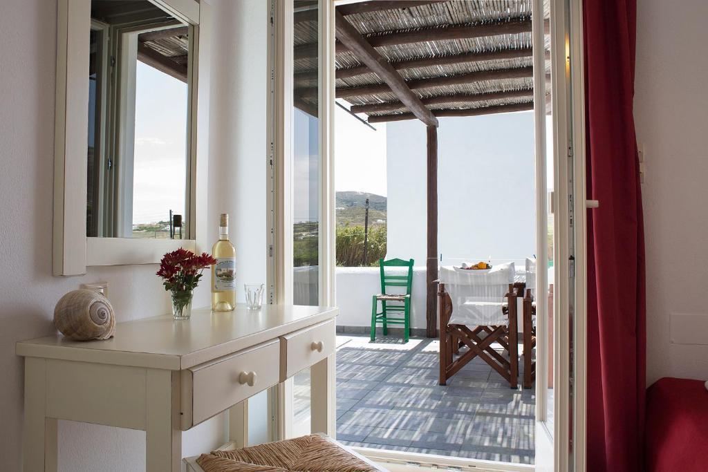 Marili Apartments Studios Parasporos Room photo